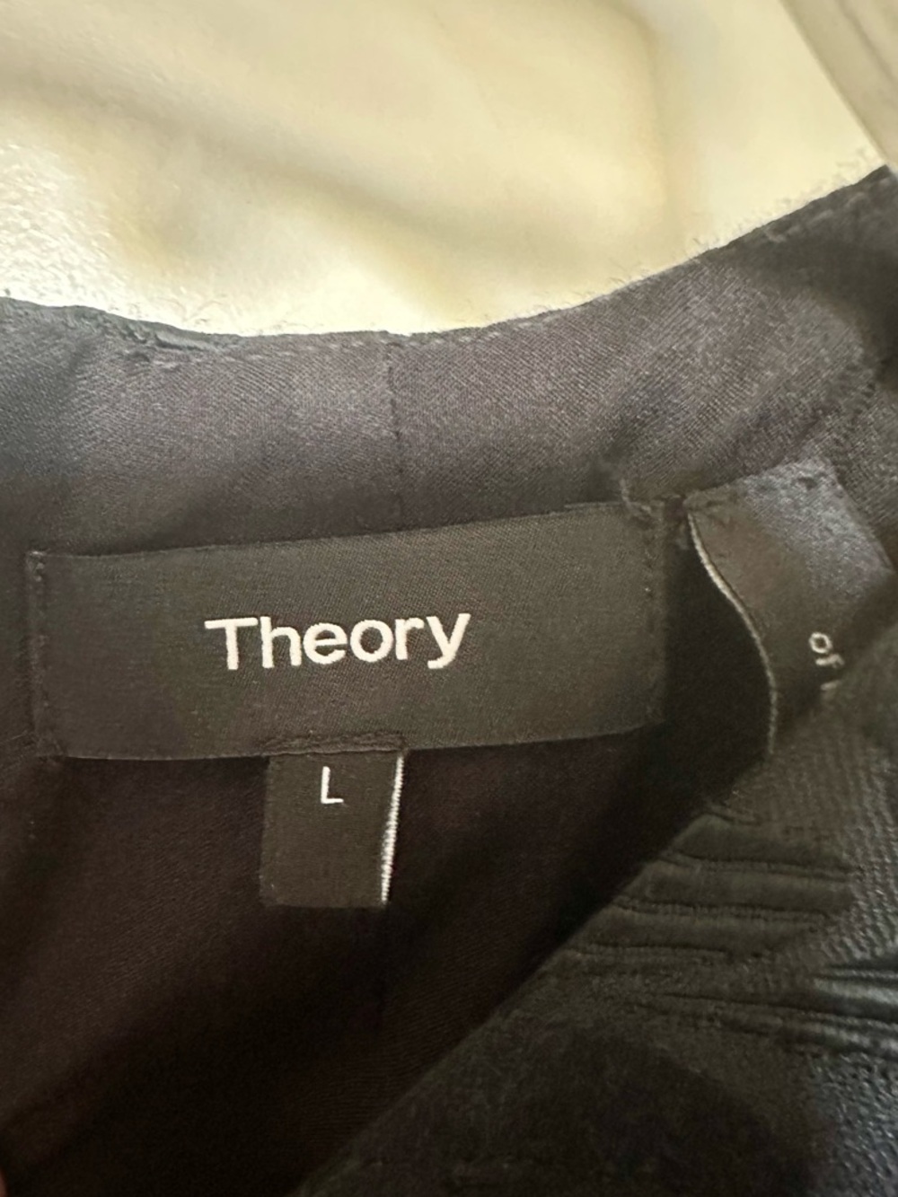 Theory - Sleeveless Scoop Neck Lined Textured Top - NWOT - Picture 4 of 4